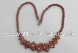 CGN15 18.5 inches round & diamond goldstone beads necklaces