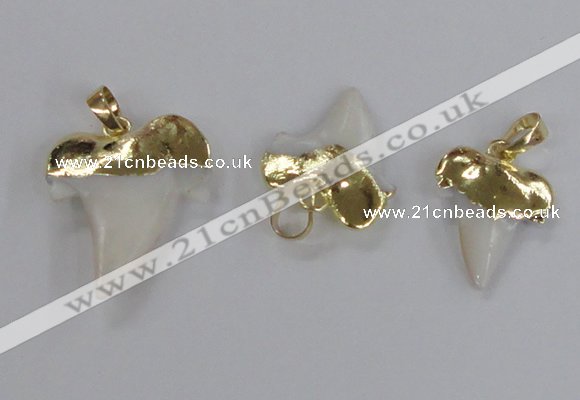 NGP2320 18*25mm - 25*30mm teeth-shaped shell pendants