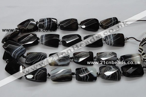 CAA287 22*30mm twisted & faceted rectangle black line agate beads