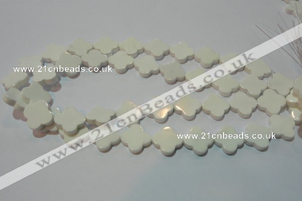 CAG3427 15.5 inches 18*18mm flower white agate gemstone beads