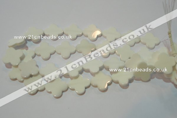 CAG3429 15.5 inches 25*25mm flower white agate gemstone beads