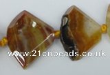 CAG5580 15 inches 20*30mm faceted triangle dragon veins agate beads