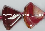 CAG5582 15 inches 25*32mm faceted triangle dragon veins agate beads