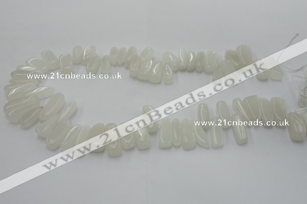 CCH407 15.5 inches 6*18mm - 10*22mm white jade chips beads