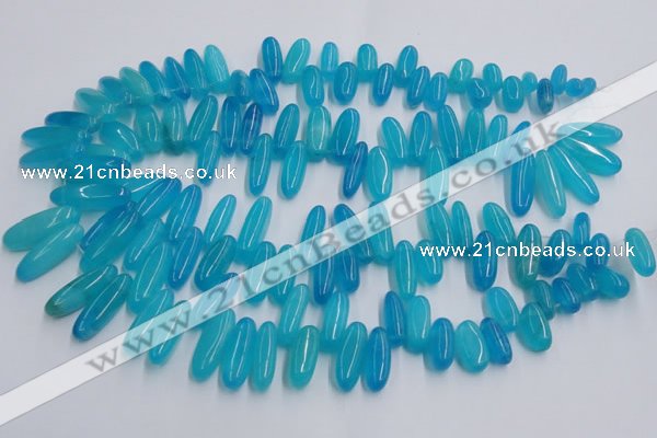 CCH500 15.5 inches 6*18mm - 8*25mm dyed white jade chips beads