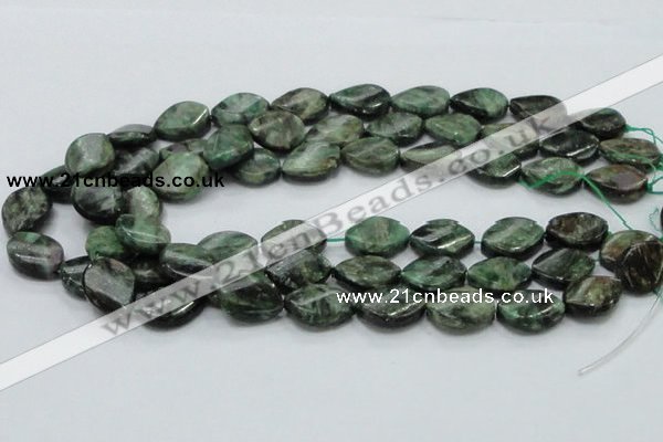 CEM28 15.5 inches 15*20mm twisted teardrop emerald gemstone beads