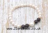 CFB604 6-7mm potato white freshwater pearl & garnet stretchy bracelet