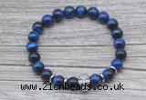 CGB7524 8mm blue tiger eye bracelet with skull for men or women