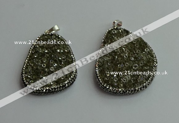 CGP569 30*45mm - 40*50mm freeform crystal glass pendants wholesale