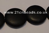 CNE19 15.5 inches 20mm flat round black stone needle beads wholesale