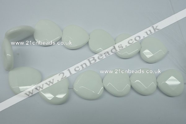 CPB316 15 inches 30*30mm faceted heart white porcelain beads