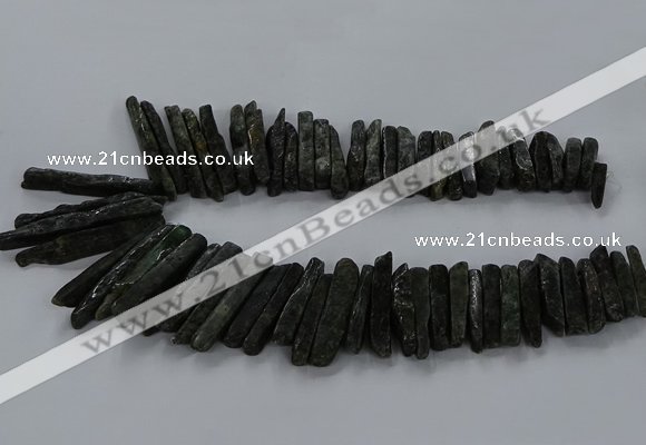 CTD2765 Top drilled 6*20mm - 8*55mm sticks green kyanite beads