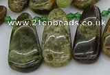 CTD3635 Top drilled 10*20mm - 15*45mm freeform green garnet beads