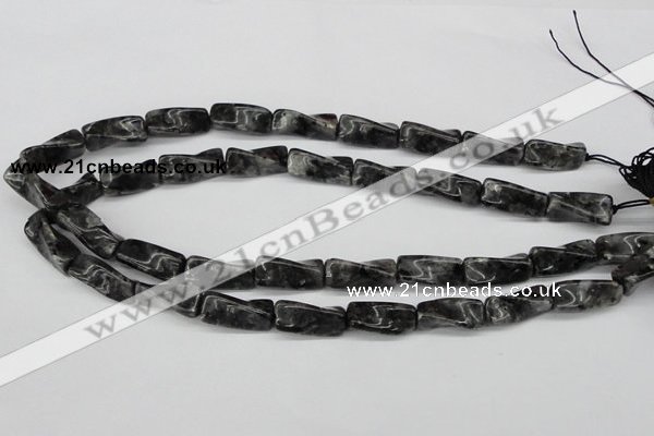 CTW135 15.5 inches 9*20mm twisted trihedron black labradorite beads