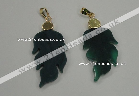 NGP1289 25*55mm leaf green agate pendants with brass setting