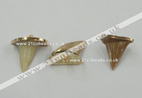 NGP2498 15*18mm - 18*20mm shark teeth pendants wholesale
