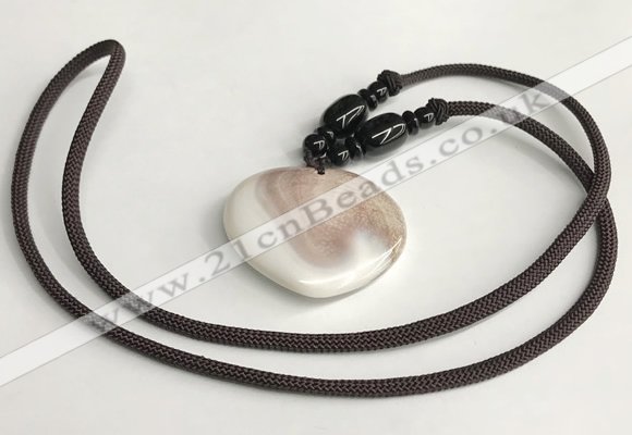 NGP5636 Shell flat teardrop pendant with nylon cord necklace