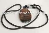 NGP5687 Agate oval pendant with nylon cord necklace